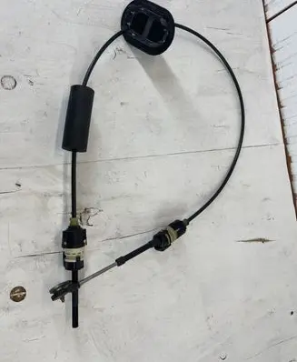 Gear shift cable linkage