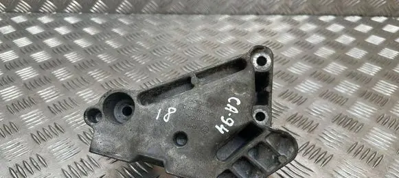 Skoda Octavia Mk3 (5E) Engine mounting bracket 04L199207D