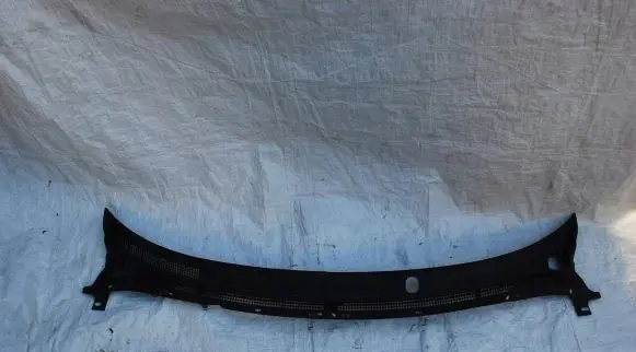 Mazda 2 Wiper trim