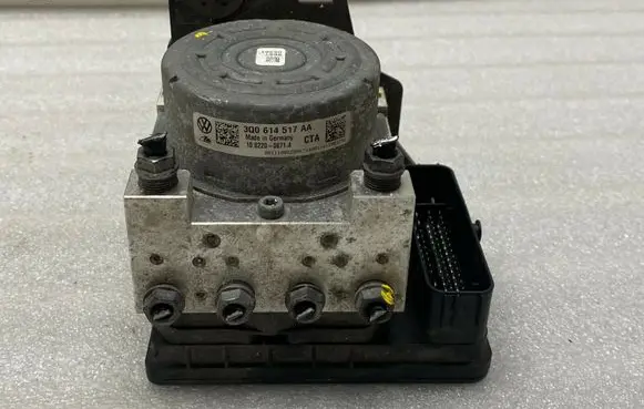 Skoda Superb B8 (3V) ABS Pump 3Q0614517AA
