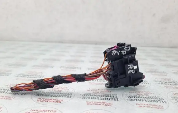 Audi A8 S8 D3 4E Rear door wiring loom 8E0972701