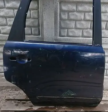 Nissan Note (E11) Rear door
