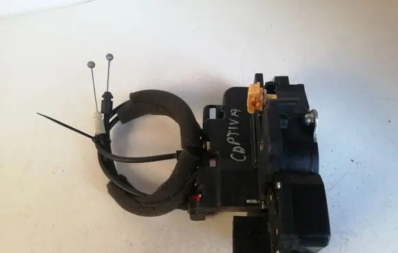 Chevrolet Captiva Front door lock