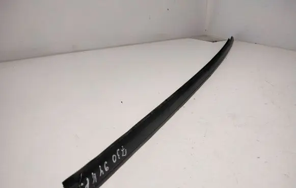 BMW 7 E38 Tailgate/trunk side cover trim 