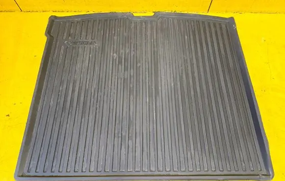 Volvo XC60 Rubber trunk/boot mat liner 