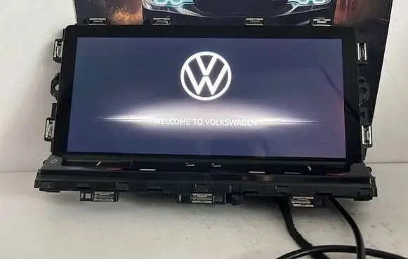 Volkswagen Golf VIII Screen/display/small screen 5H0919605B A3C03292802 5M0919605B