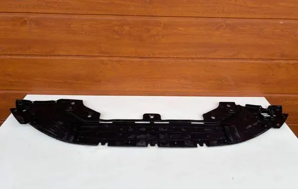 Polestar 2 Front bumper skid plate/under tray 31663671