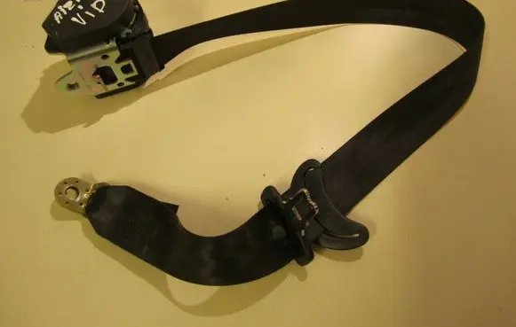Audi A6 S6 C6 4F Middle seatbelt (rear) 4F0857807G