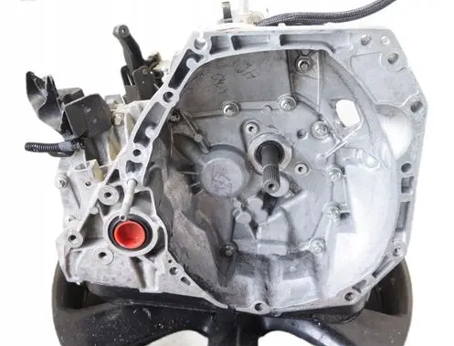Dacia Duster II Manual 5 speed gearbox JR5068