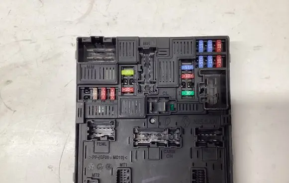 Nissan Qashqai Comfort/convenience module 284B75NA1A