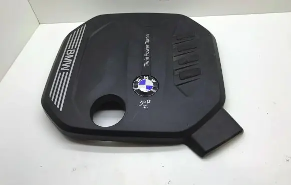 BMW 5 G30 G31 Engine cover (trim) 8579541 83609 16208310