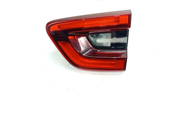 Tailgate rear/tail lights