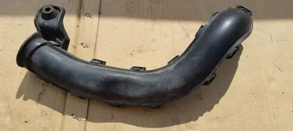 Nissan Micra Air intake hose/pipe 1HC9A