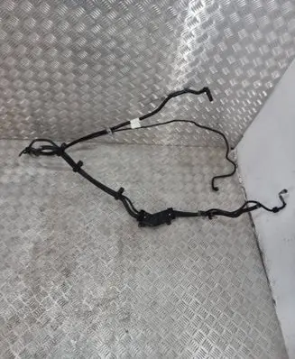 Engine coolant pipe/hose