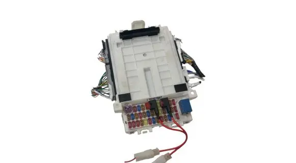 Suzuki Swift III Fuse module