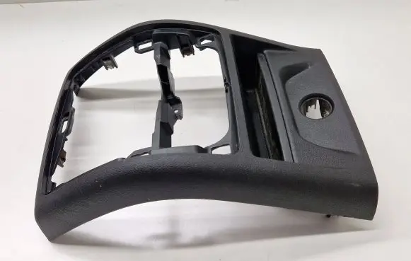 BMW X3 G01 Other center console (tunnel) element 6813111