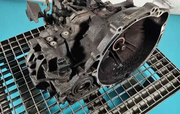 KIA Carens II Manual 5 speed gearbox IMPRK1541751