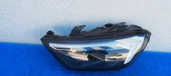Audi A1 Headlight/headlamp 82A941033D