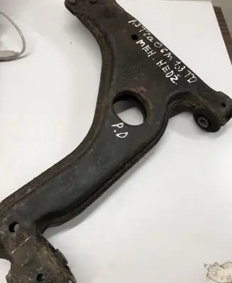 Opel Astra H Front lower control arm/wishbone