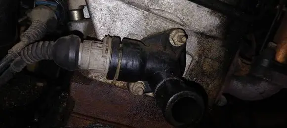 Audi A6 S6 C4 4A Engine coolant pipe/hose