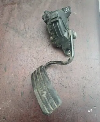 Renault Espace - Grand espace IV Accelerator throttle pedal 8200007513