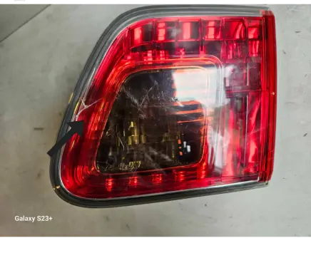 Toyota Avensis T270 Tailgate rear/tail lights
