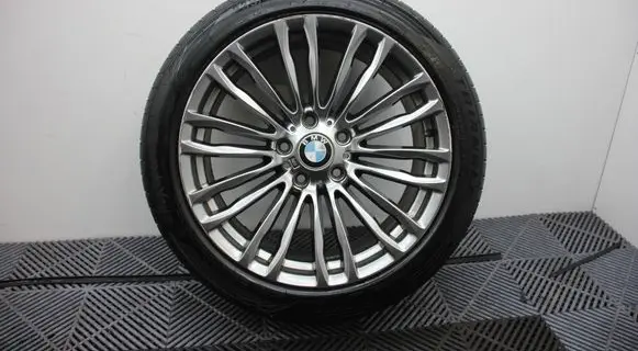 BMW 5 F10 F11 R18 alloy rim 000000