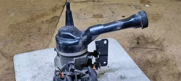Peugeot 308 Power steering pump