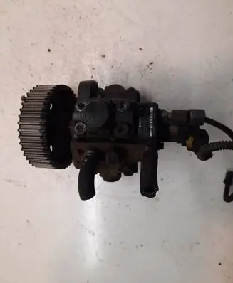 Opel Zafira B Fuel injection high pressure pump 0055206679 2079110