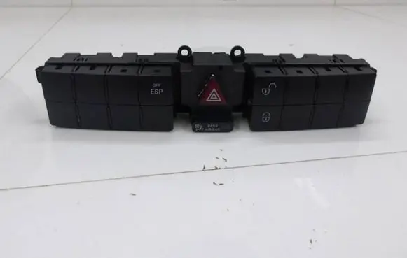 Mercedes-Benz C W203 Hazard light switch A2038707510