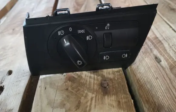 BMW X3 E83 Light switch 3420276