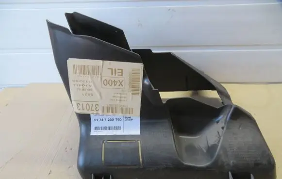 BMW 5 F10 F11 Intercooler air guide/duct channel 51747200790