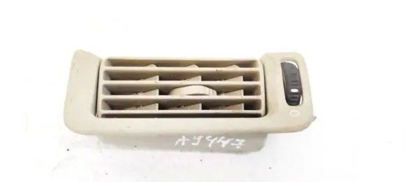 Volvo XC90 Dash center air vent grill 311150