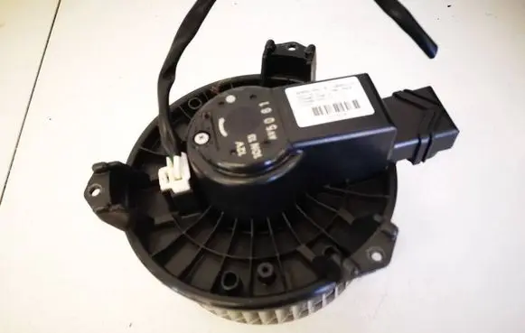 Honda CR-V Heater fan/blower CRV07