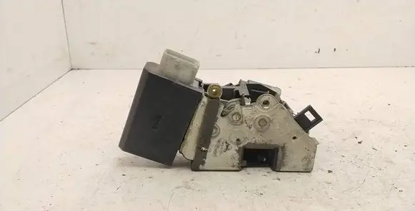 BMW 7 E38 Rear door lock 40620751 8352165