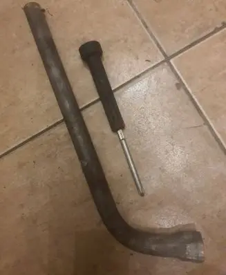 Volkswagen Transporter - Caravelle T5 Wheel nut wrench 7D0012219