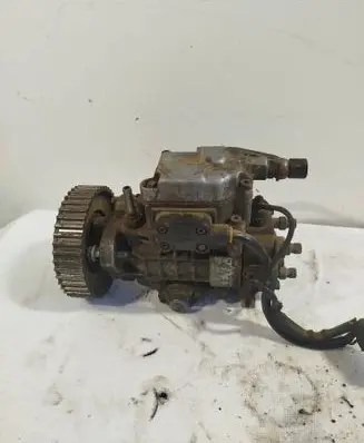 Volkswagen Bora Fuel injection high pressure pump 038130107D