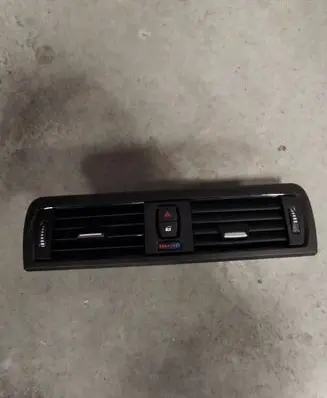 BMW 1 F20 F21 Dash center air vent grill 9207118