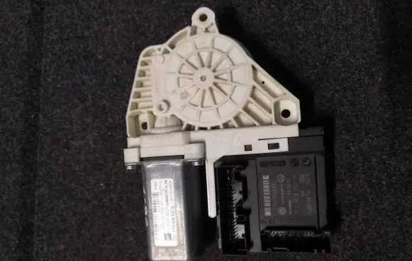 Seat Toledo III (5P) Front door window regulator motor 1K0959792M 974630103