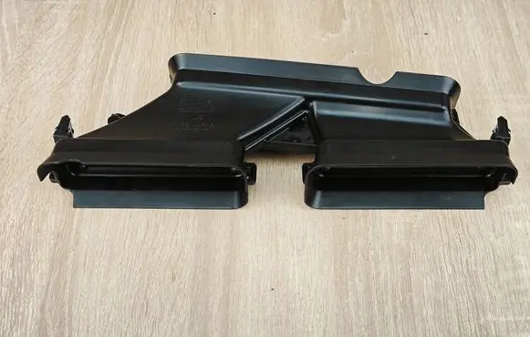 Audi A4 S4 B9 Cabin air duct channel 8W1819389
