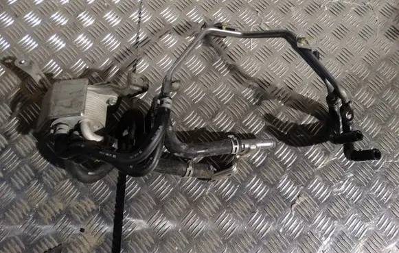 Toyota GT 86 Gearbox oil cooler pipe/hose 