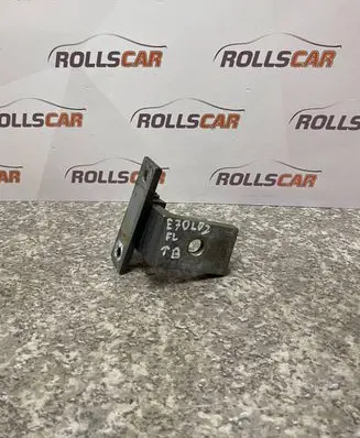 BMW X5 E70 Front door upper hinge 7068073