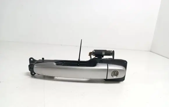 Toyota Auris 150 Rear door exterior handle 69211-0D901