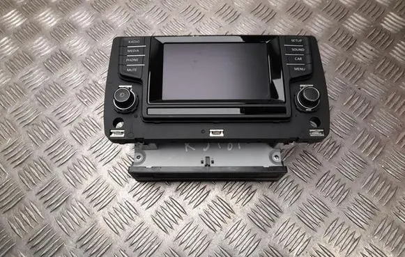Volkswagen Golf Sportsvan Radio/CD/DVD/GPS head unit 5G0035820A