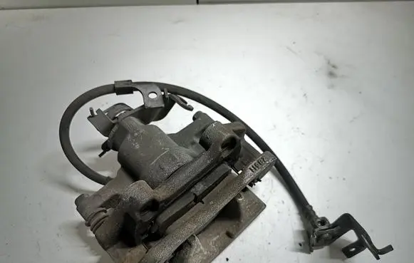 Ford Mustang VI Rear brake caliper