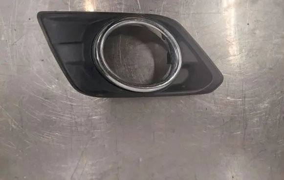 Nissan X-Trail T32 Front fog light trim/grill 622574BA0B