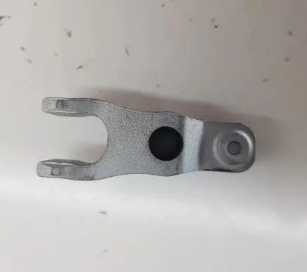 Opel Zafira C Fuel Injector clamp holder 82546