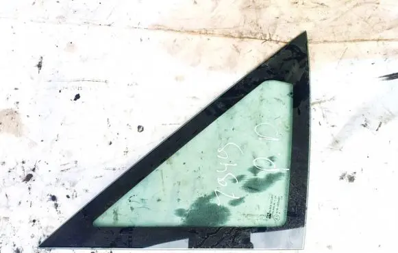 Peugeot 806 Front triangle window/glass 