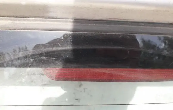 Mitsubishi Galant Third/center stoplight