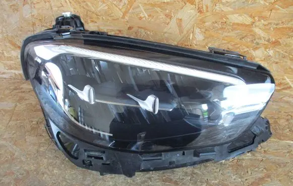 Mercedes-Benz E W213 Headlight/headlamp A2139067609